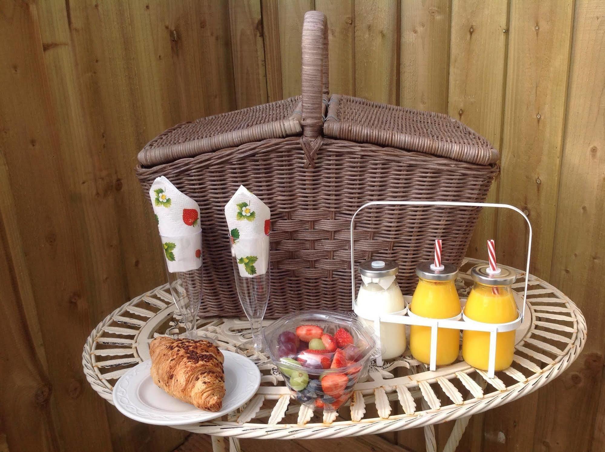 Woodbine City Rooms Exeter